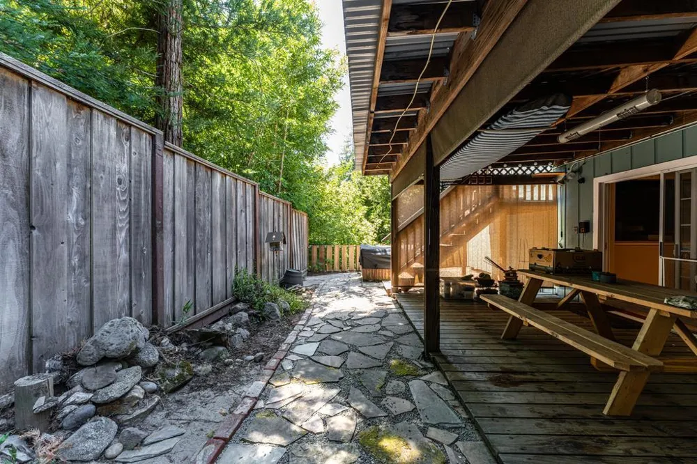 9655 Glen Arbor Road Ben Lomond, CA 95005