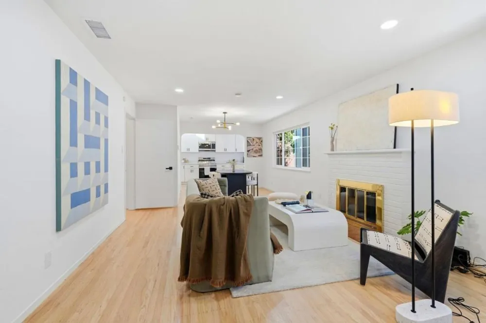 11021104 Palm Avenue Redwood City, CA 94061