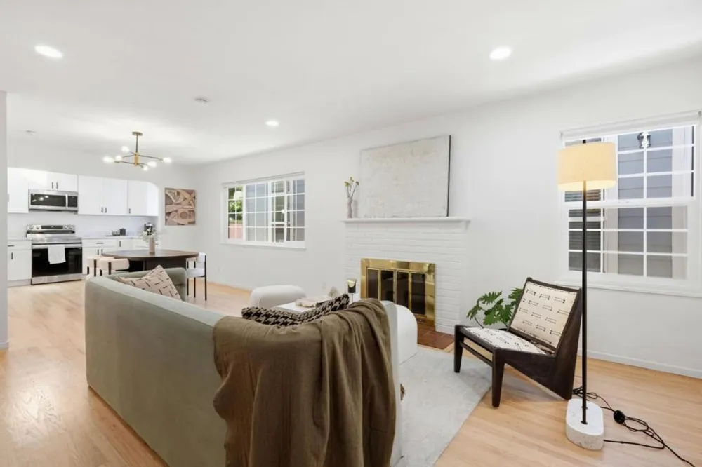 11021104 Palm Avenue Redwood City, CA 94061
