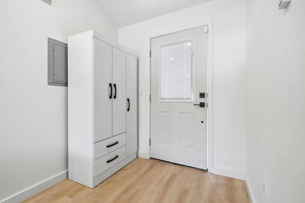 11021104 Palm Avenue Redwood City, CA 94061