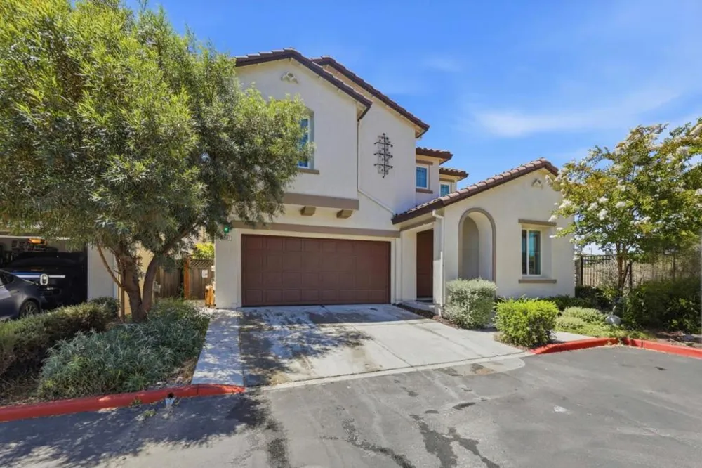 6567 Sanchez Place Gilroy, CA 95020