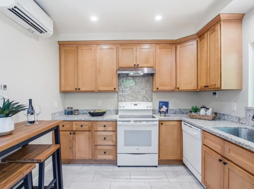 495 Arboleda Drive Los Altos, CA 94024