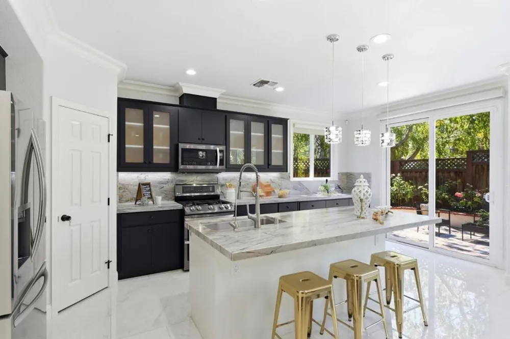 2044 Finley Place Santa Clara, CA 95050