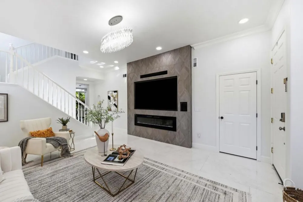2044 Finley Place Santa Clara, CA 95050