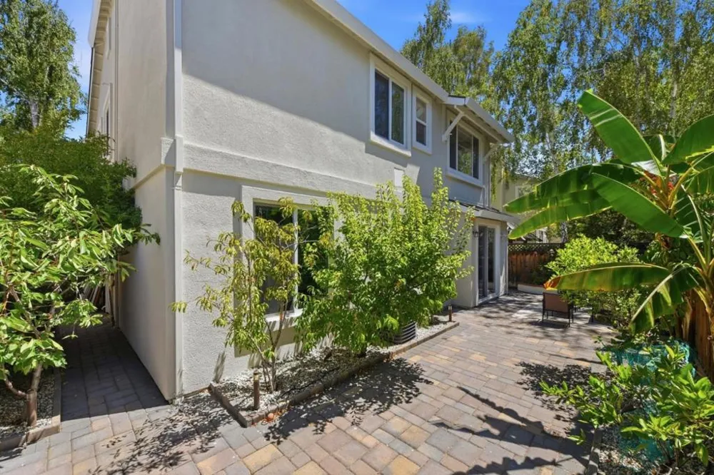 2044 Finley Place Santa Clara, CA 95050