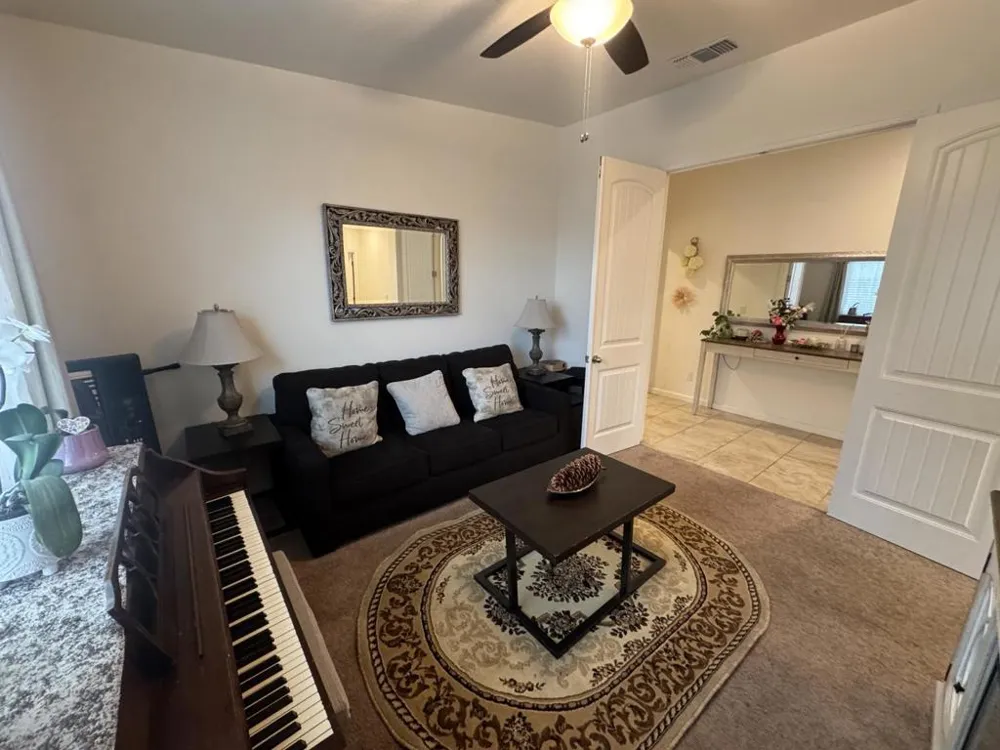 1952 Gus Villalta Drive Los Banos, CA 93635