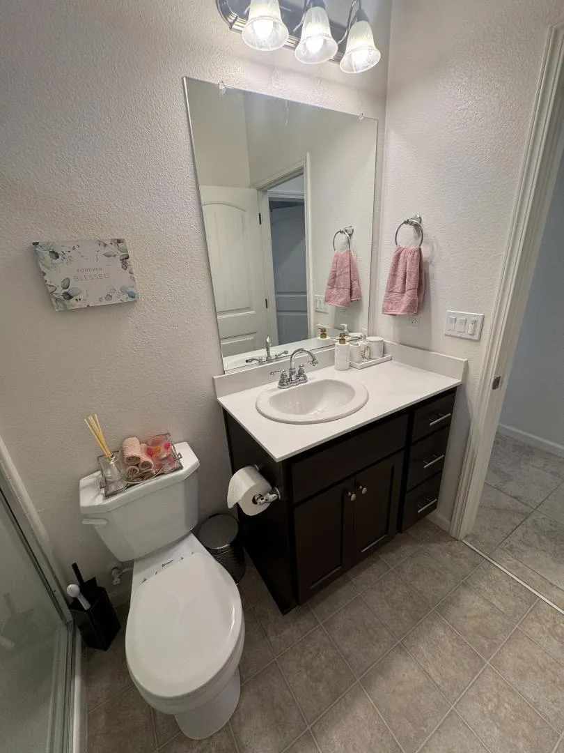 1952 Gus Villalta Drive Los Banos, CA 93635