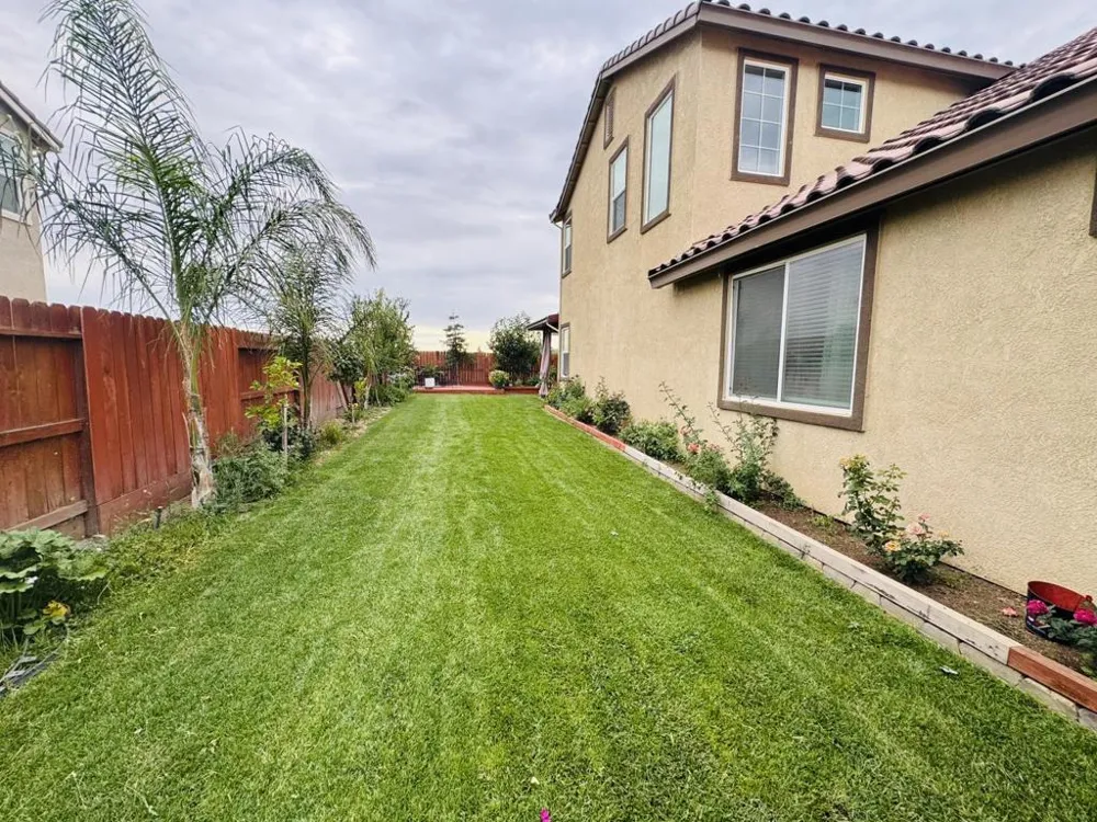 1952 Gus Villalta Drive Los Banos, CA 93635