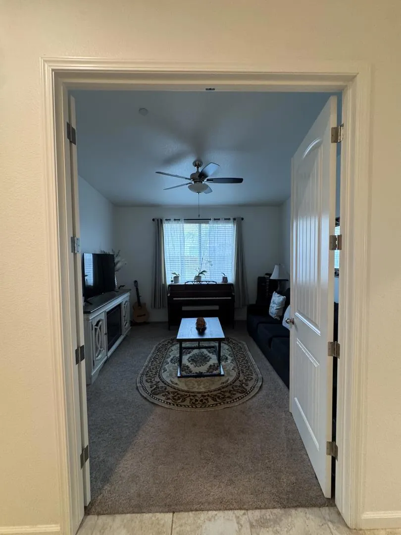 1952 Gus Villalta Drive Los Banos, CA 93635