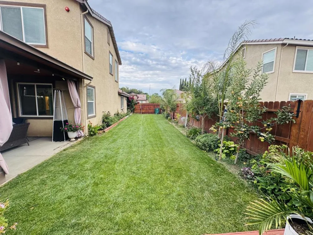 1952 Gus Villalta Drive Los Banos, CA 93635