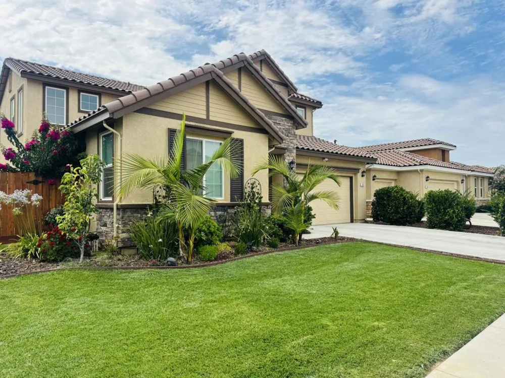 1952 Gus Villalta Drive Los Banos, CA 93635