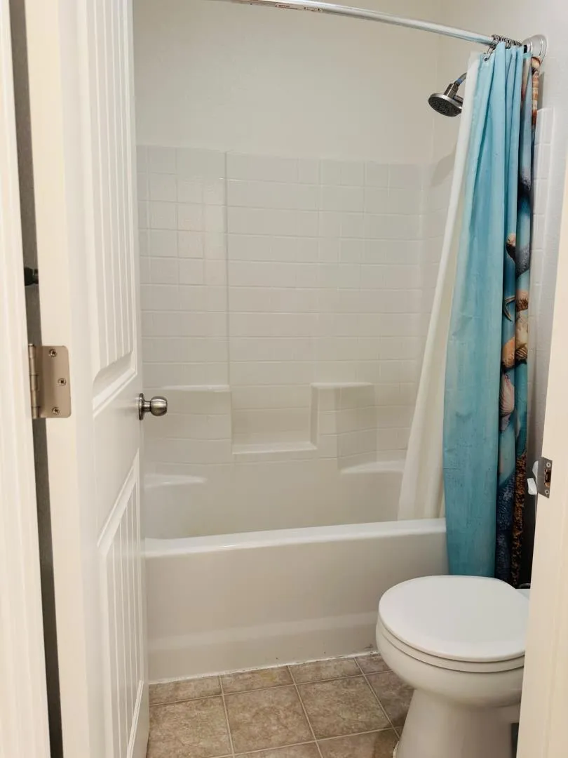 1952 Gus Villalta Drive Los Banos, CA 93635