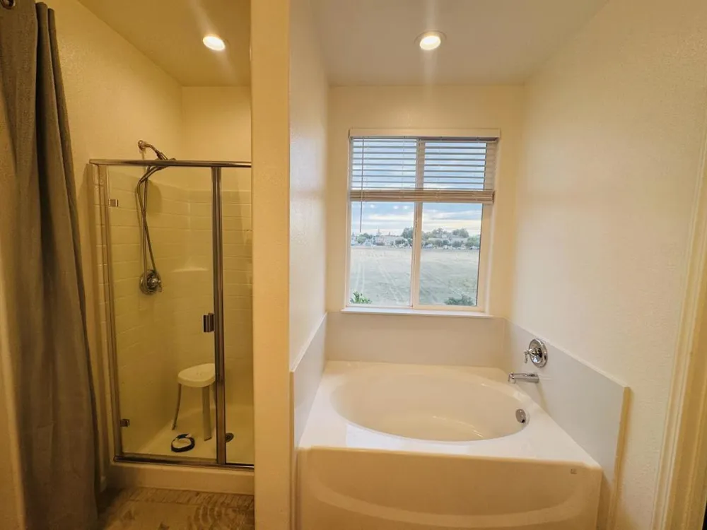 1952 Gus Villalta Drive Los Banos, CA 93635