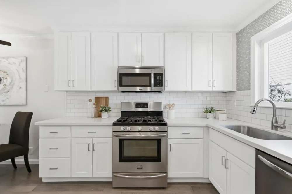 445 Oak Avenue Redwood City, CA 94061