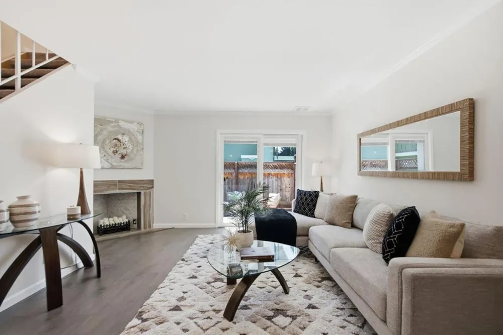 445 Oak Avenue Redwood City, CA 94061