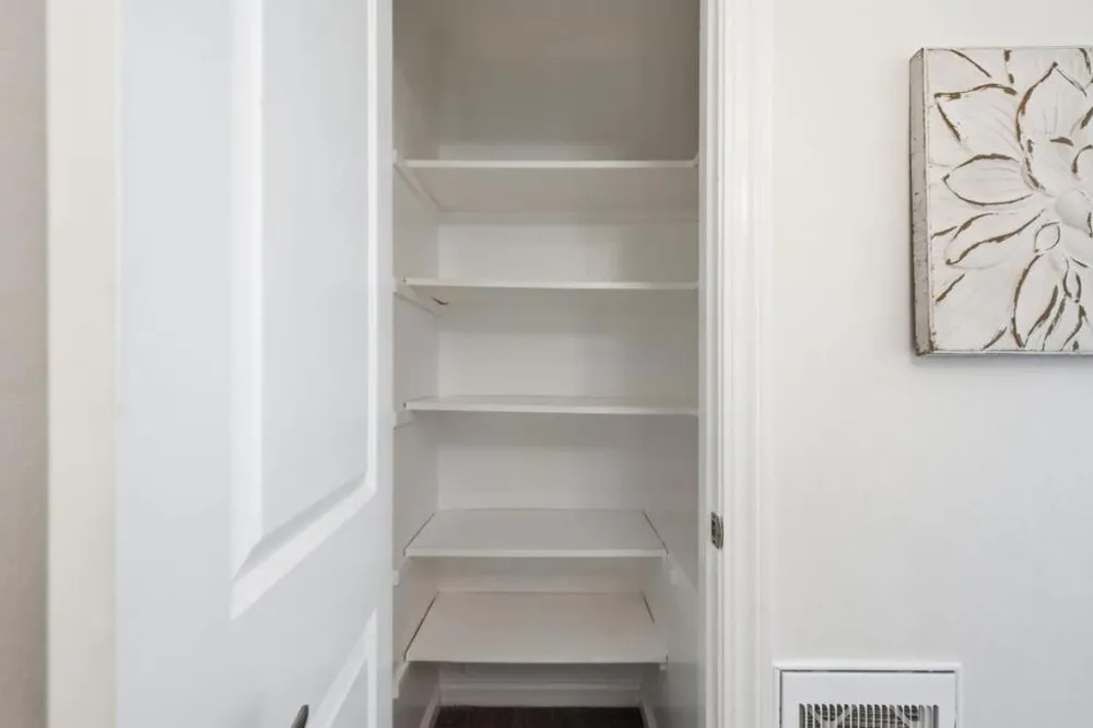 445 Oak Avenue Redwood City, CA 94061