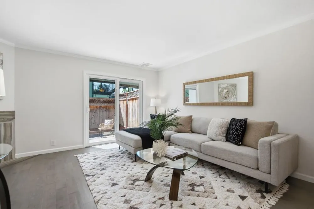 445 Oak Avenue Redwood City, CA 94061