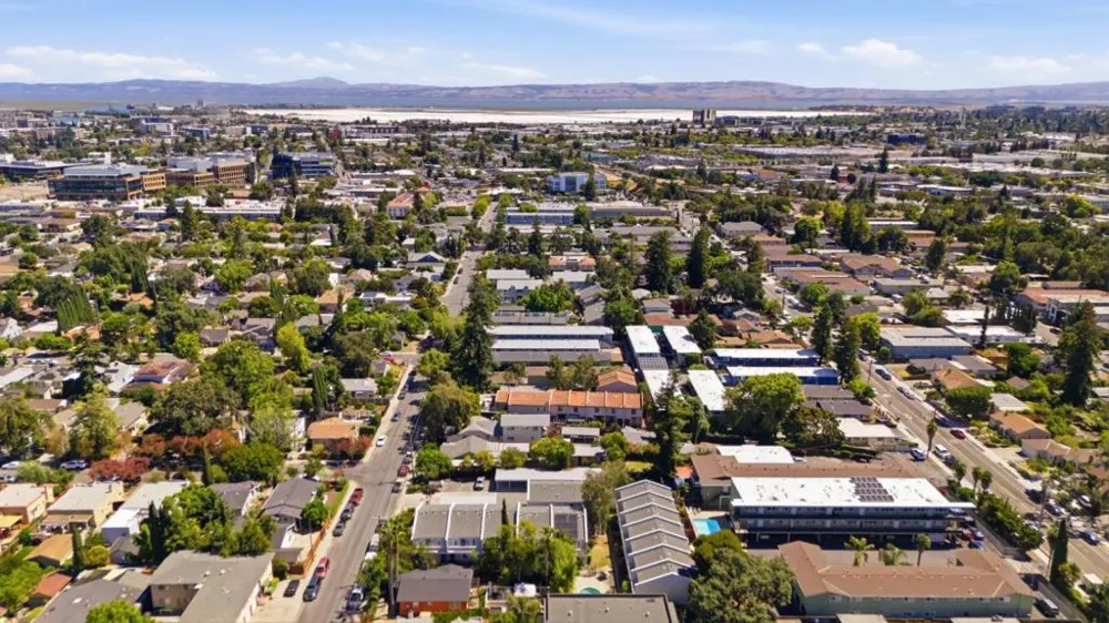 445 Oak Avenue Redwood City, CA 94061