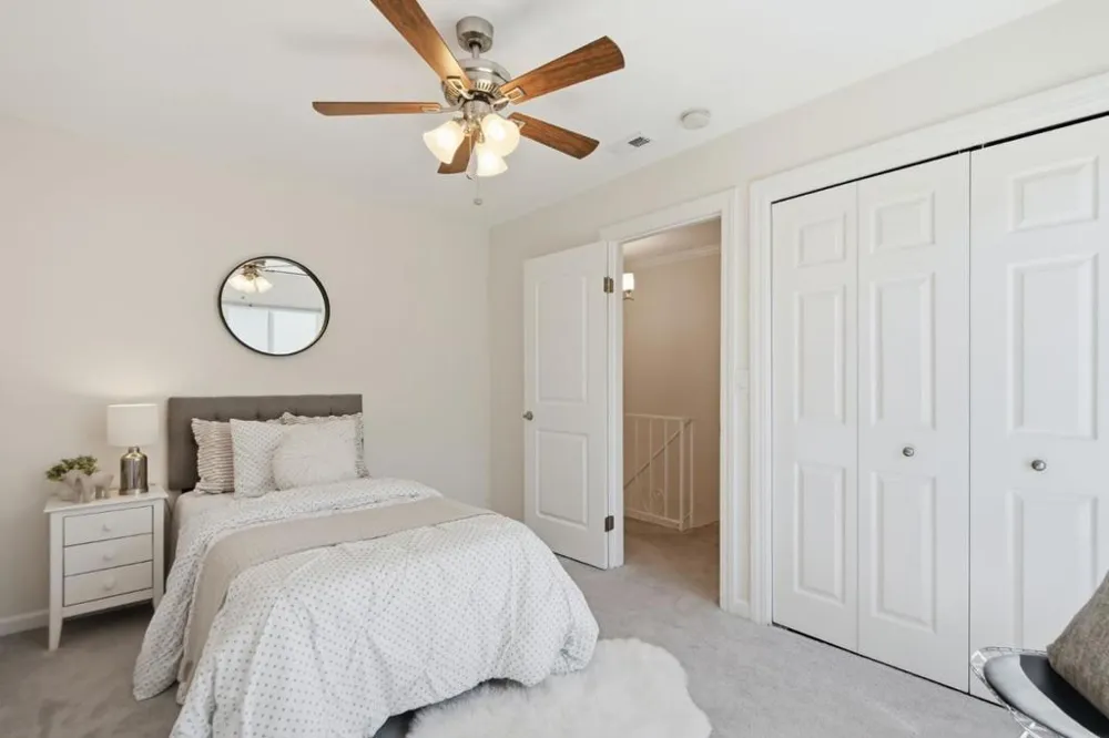 445 Oak Avenue Redwood City, CA 94061