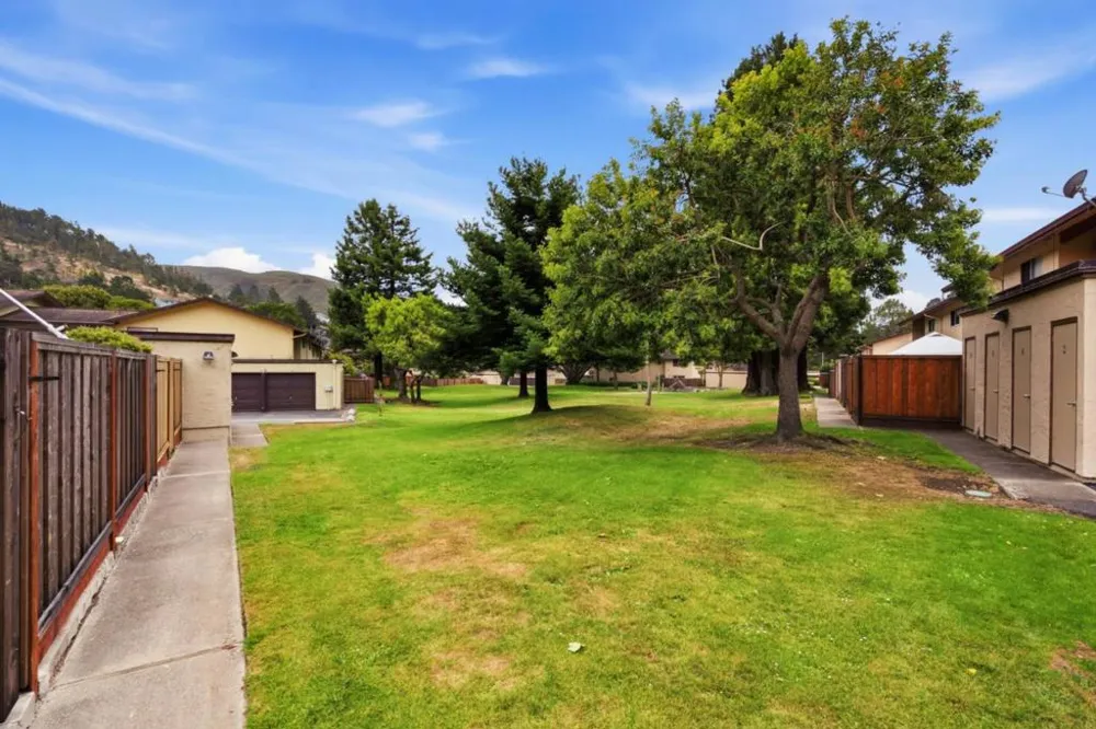 1181 Oddstad Boulevard Pacifica, CA 94044