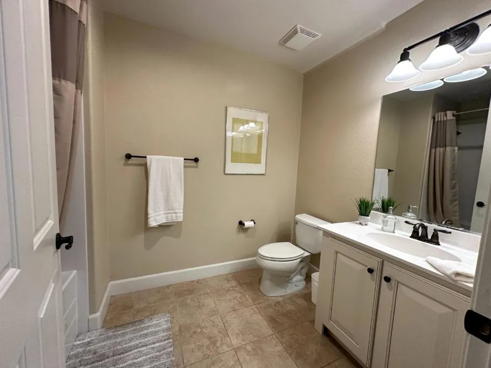 496 Rialto Place San Jose, CA 95128