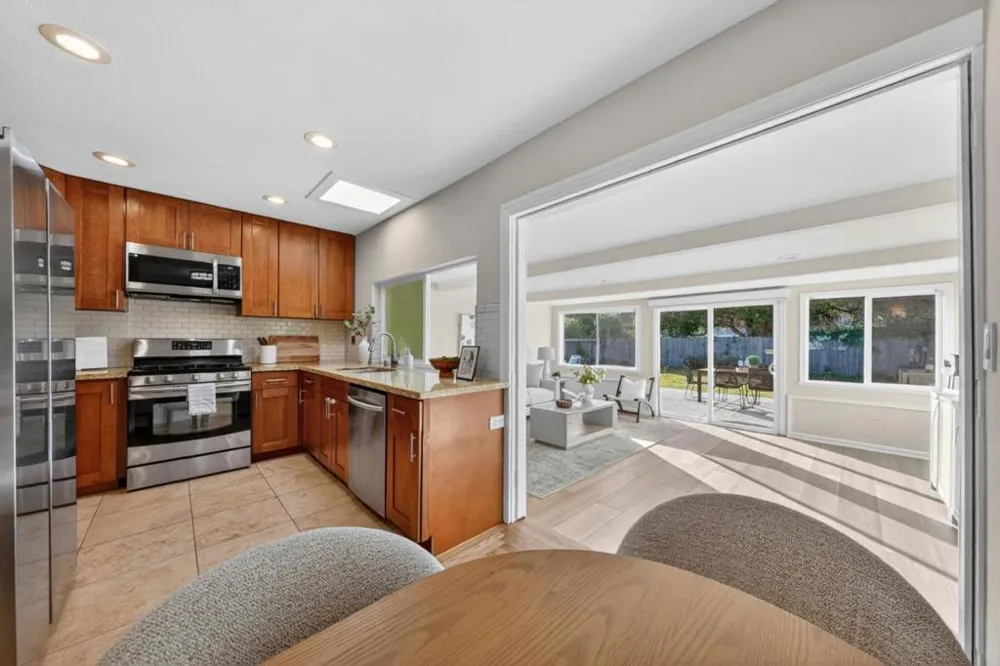 339 Greenway Drive Pacifica, CA 94044