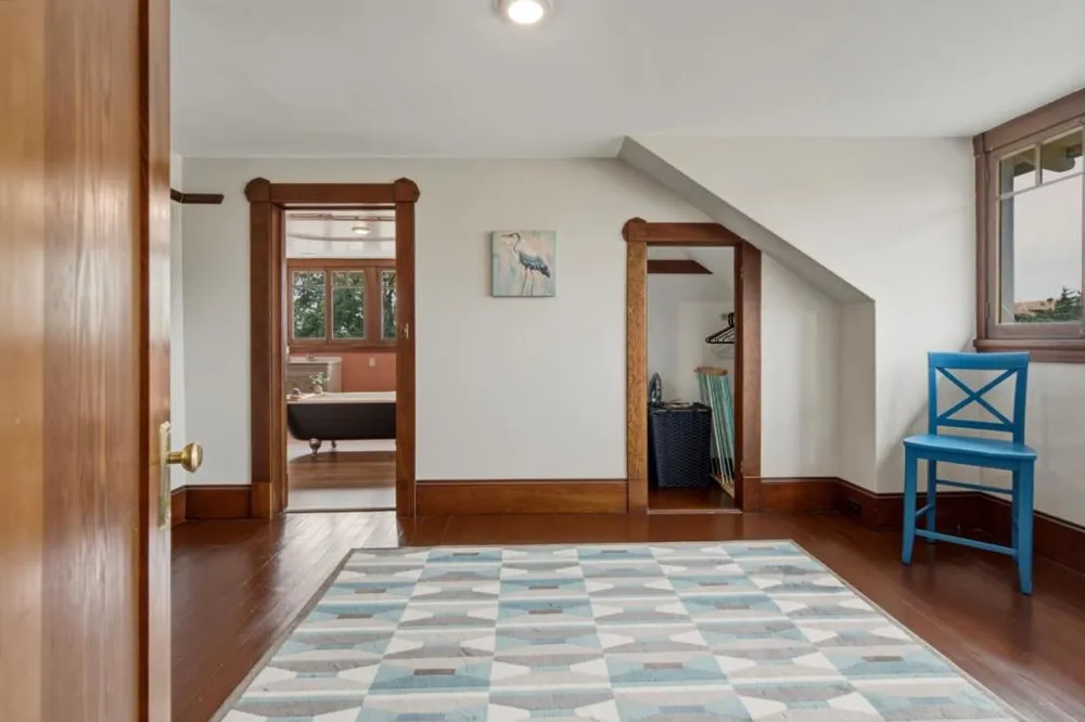 862 4th Street Hollister, CA 95023