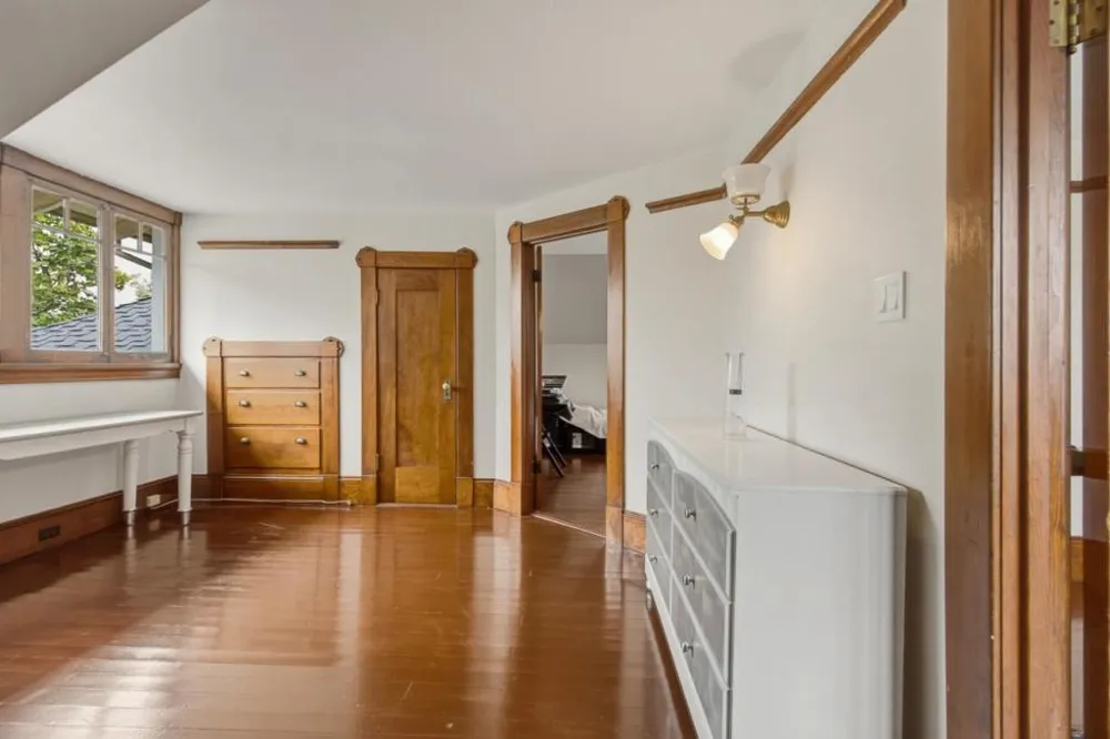 862 4th Street Hollister, CA 95023