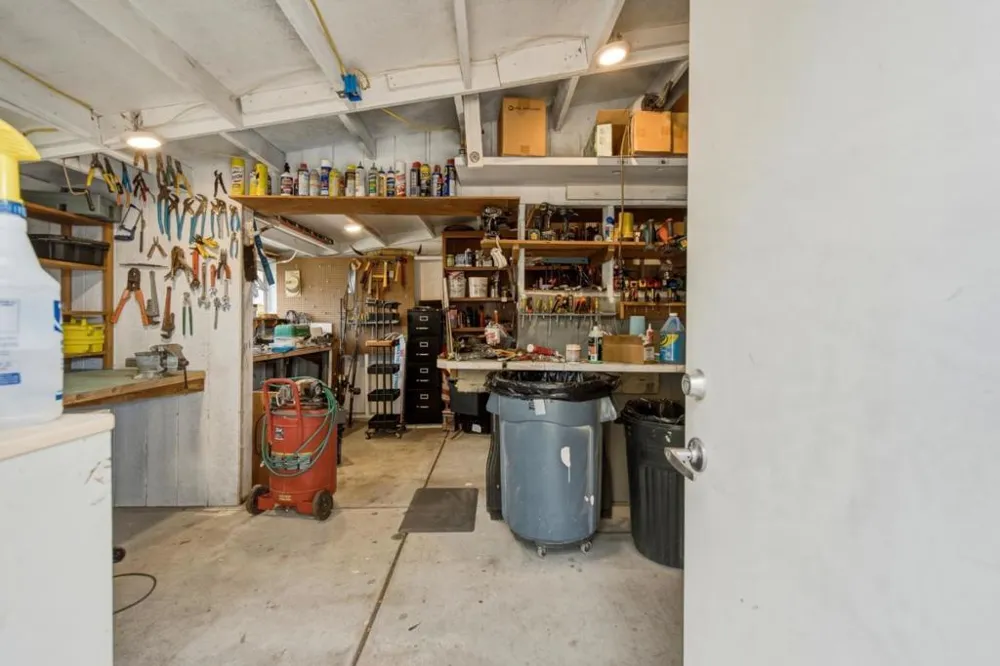 862 4th Street Hollister, CA 95023