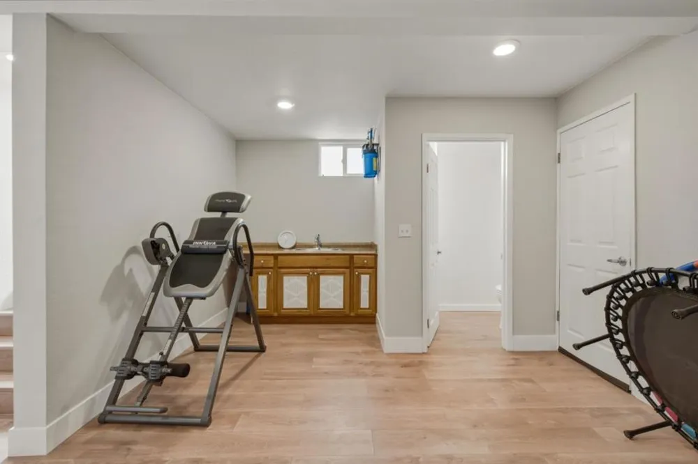 862 4th Street Hollister, CA 95023