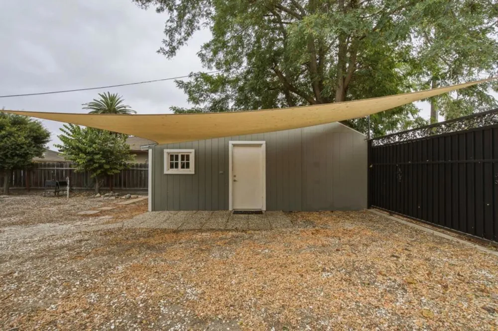 862 4th Street Hollister, CA 95023