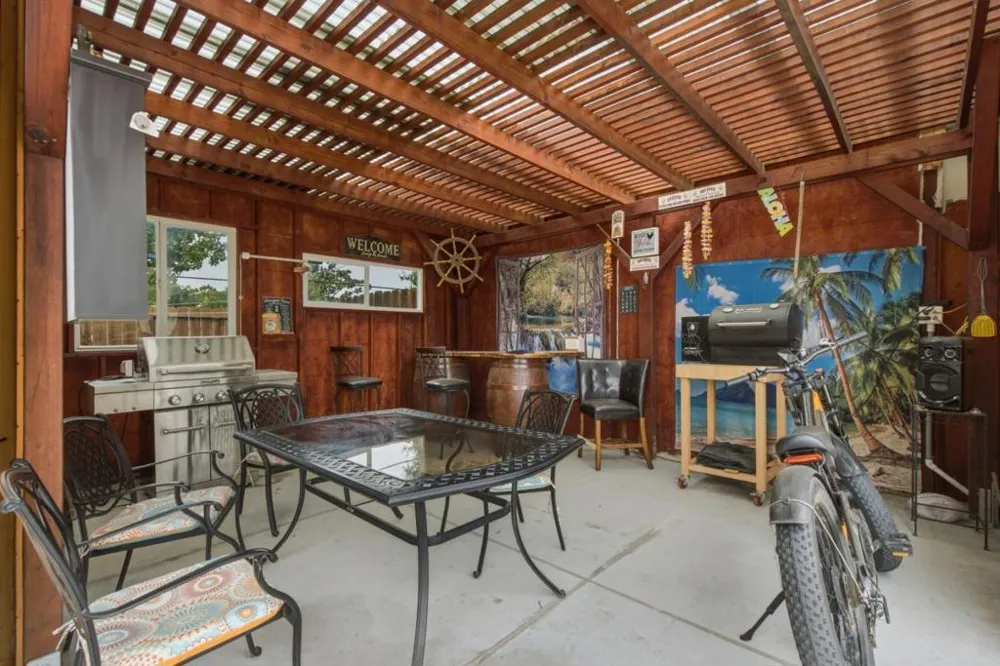 862 4th Street Hollister, CA 95023
