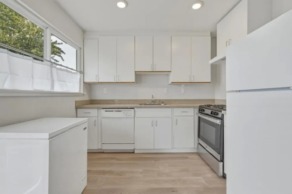 862 4th Street Hollister, CA 95023