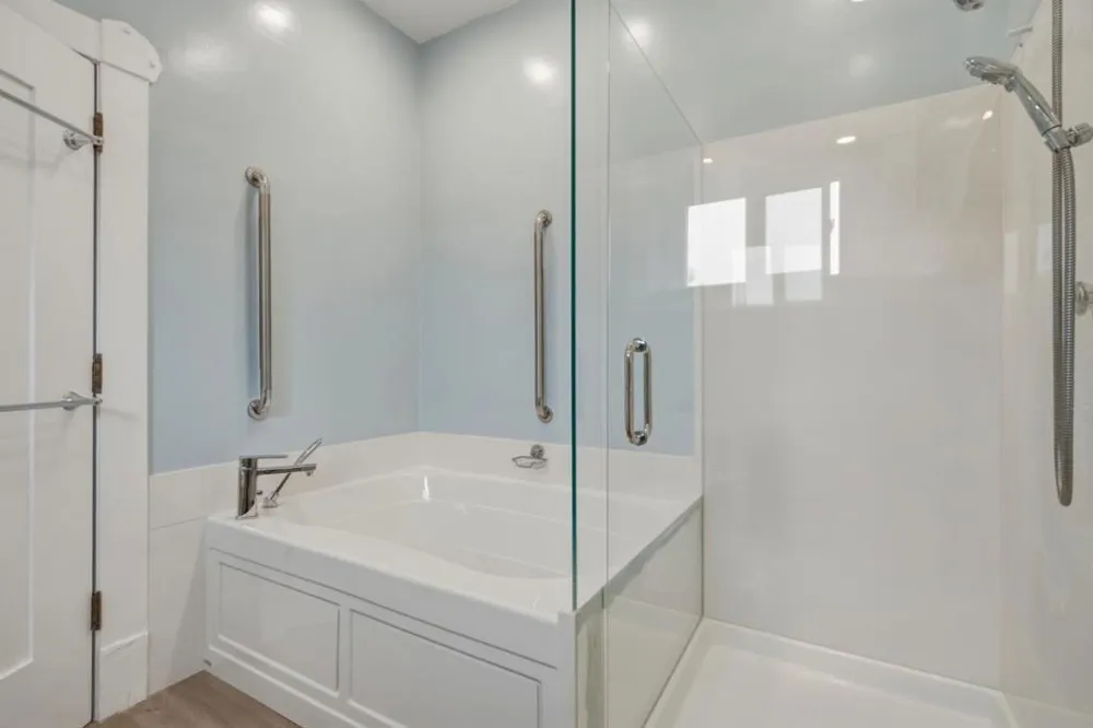 862 4th Street Hollister, CA 95023