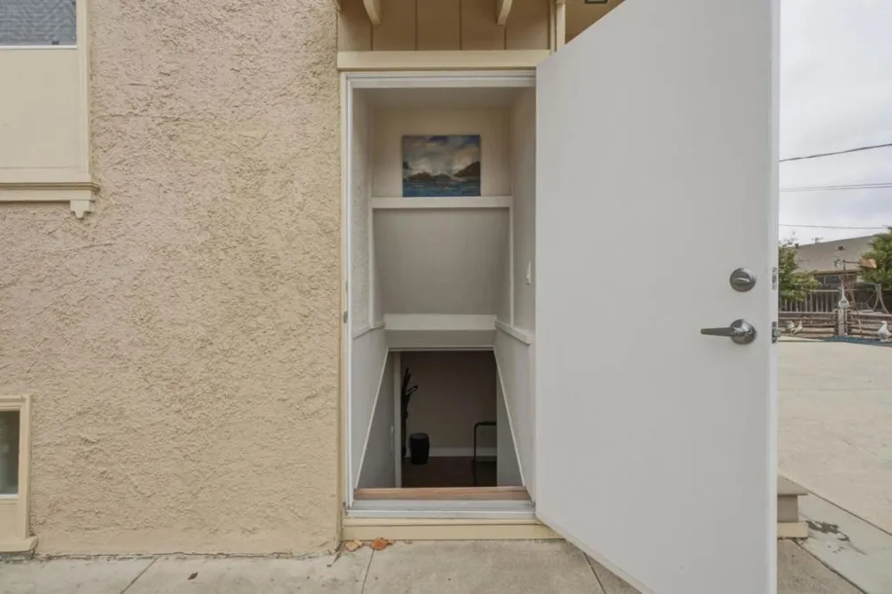 862 4th Street Hollister, CA 95023