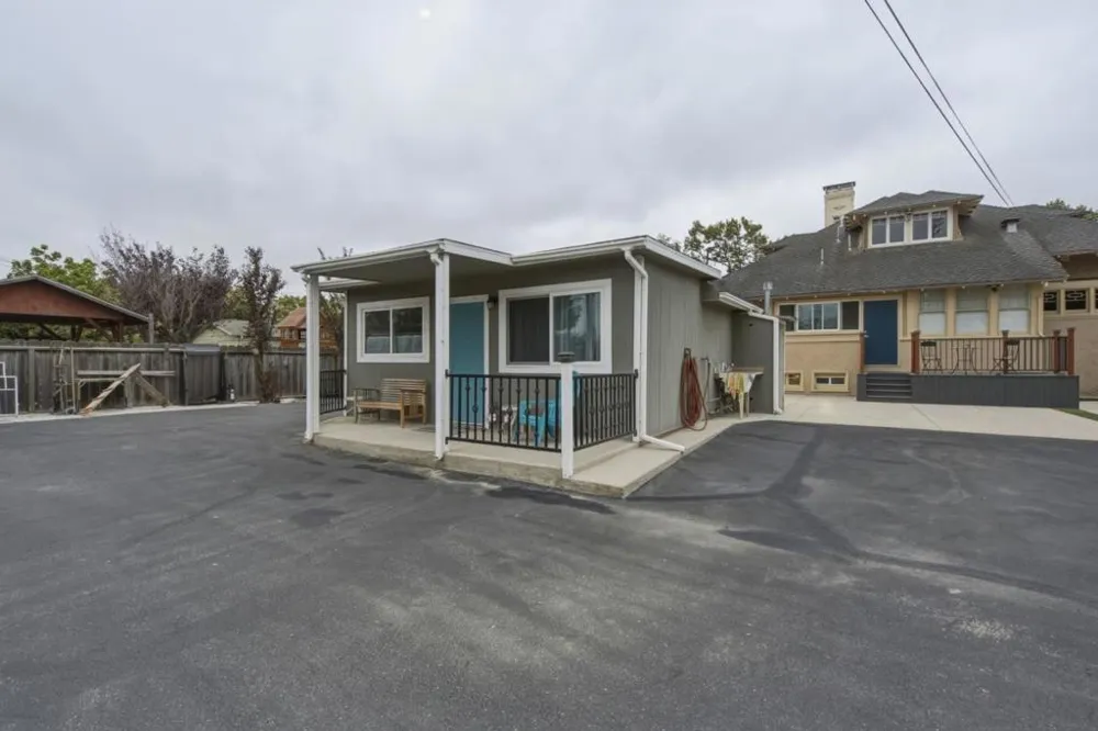 862 4th Street Hollister, CA 95023
