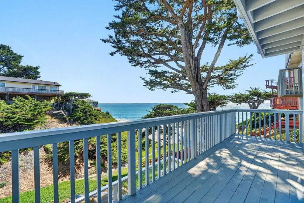 52 Sunset Drive Watsonville, CA 95076
