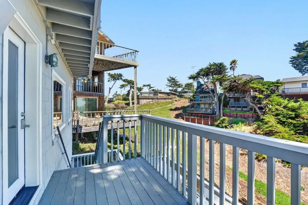 52 Sunset Drive Watsonville, CA 95076
