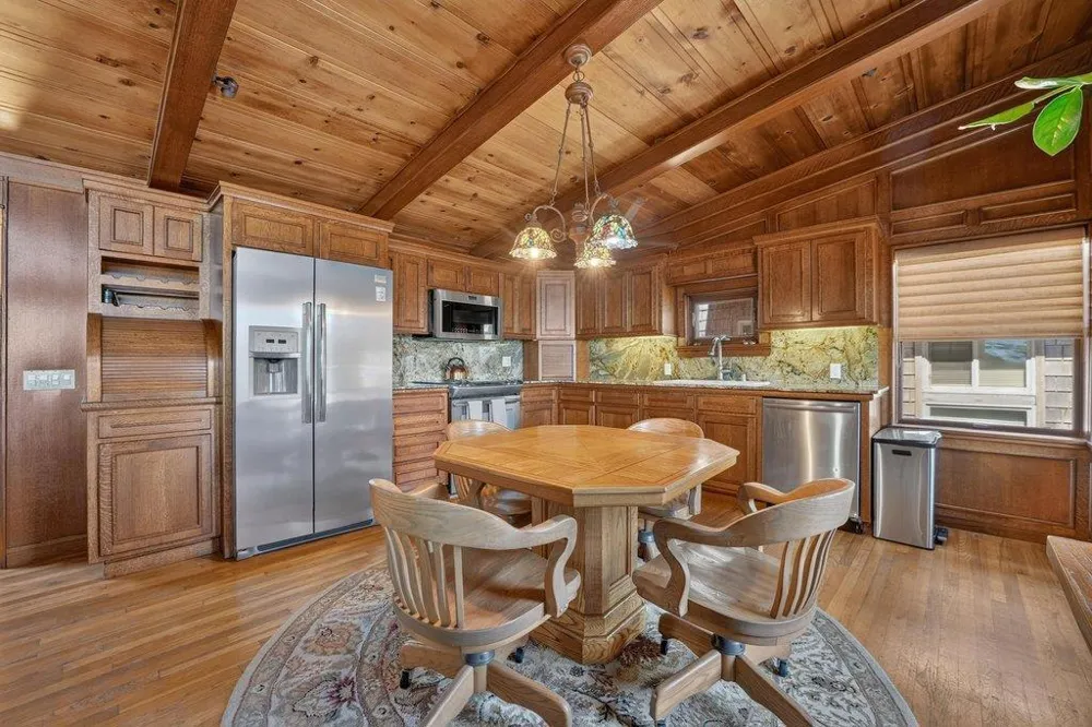 52 Sunset Drive Watsonville, CA 95076
