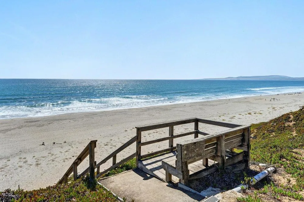 52 Sunset Drive Watsonville, CA 95076