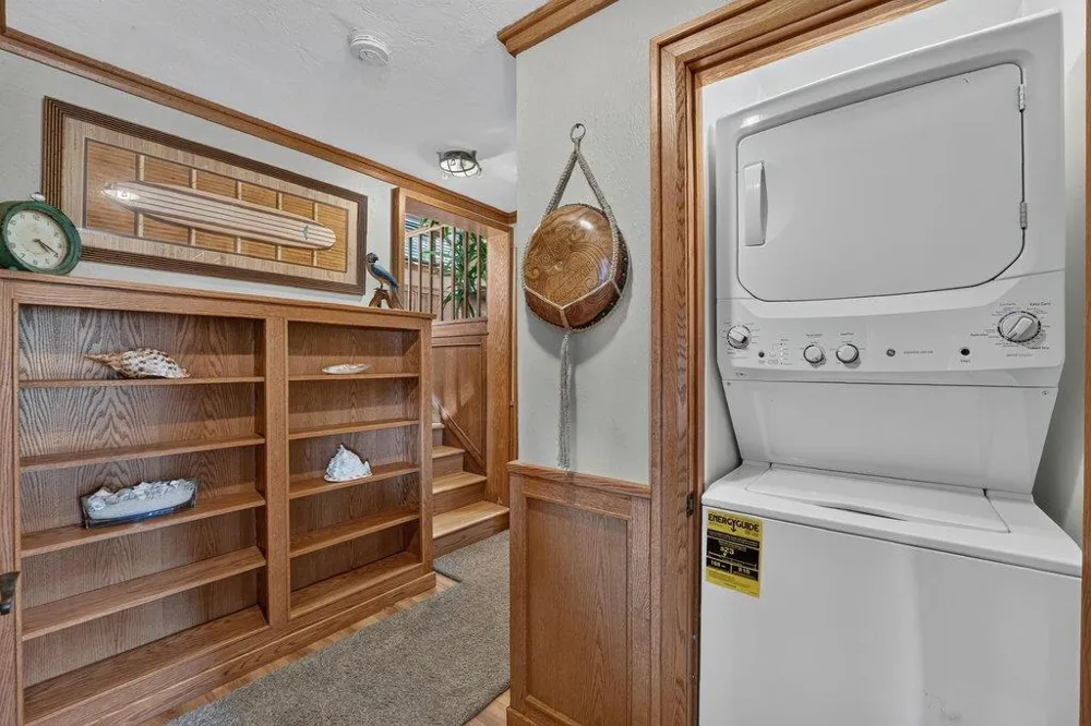 52 Sunset Drive Watsonville, CA 95076