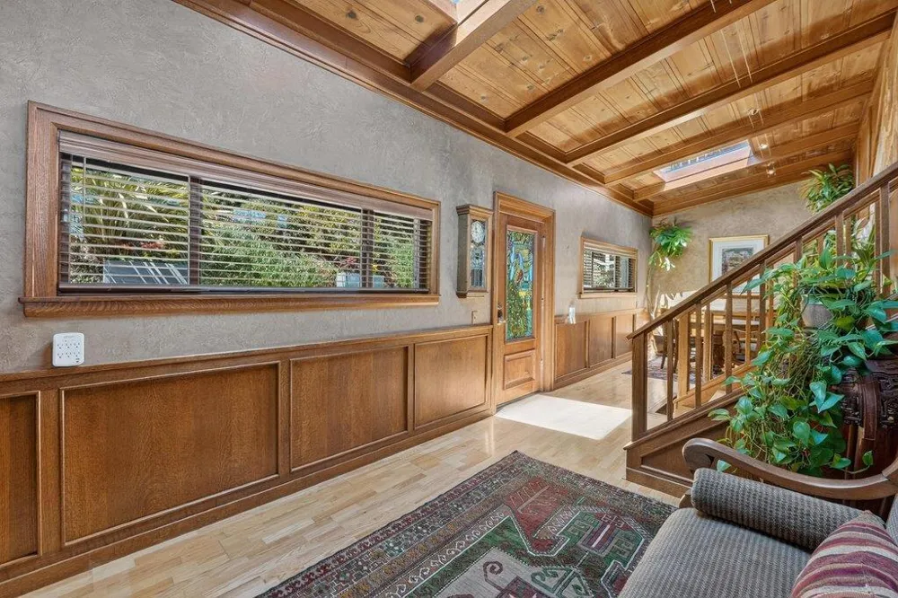 52 Sunset Drive Watsonville, CA 95076