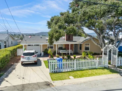 950 Portola