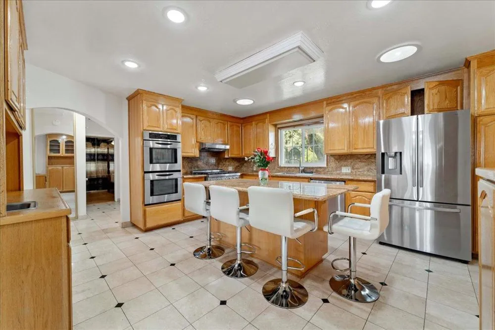 2099 Emory Street San Jose, CA 95128