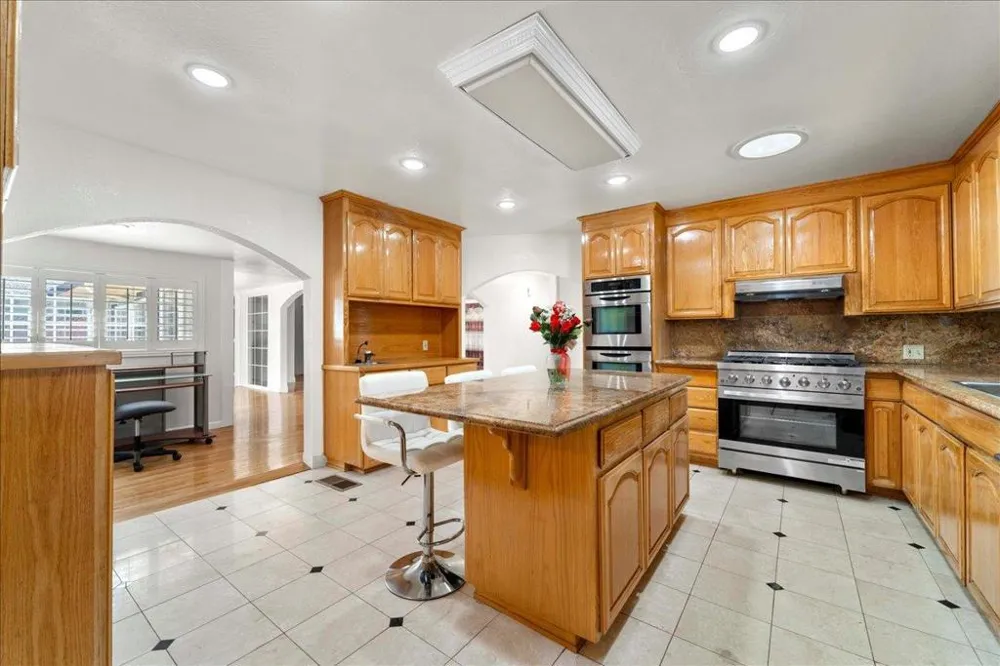 2099 Emory Street San Jose, CA 95128