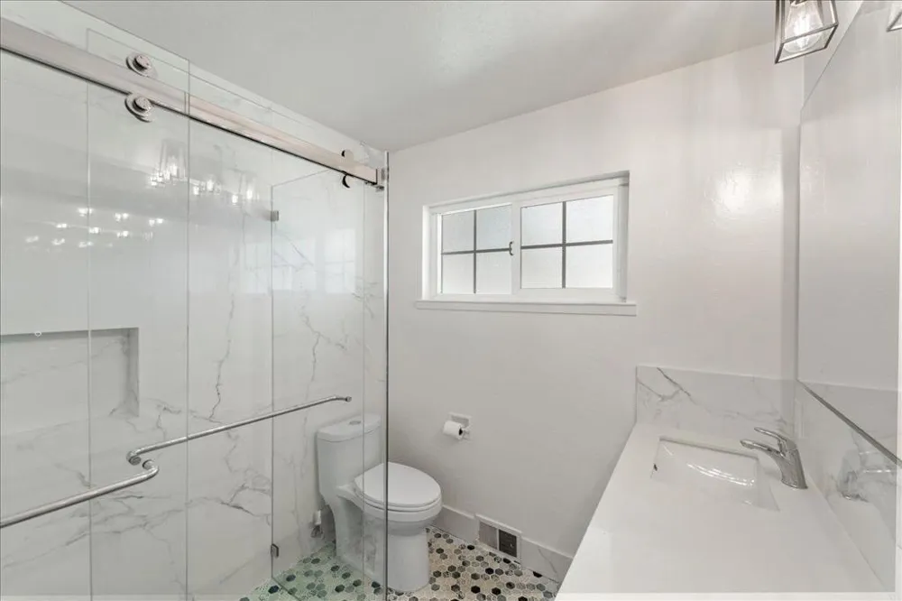 2099 Emory Street San Jose, CA 95128