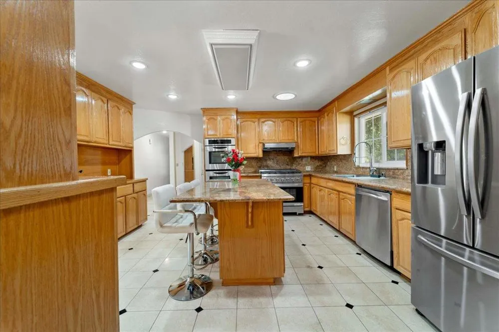 2099 Emory Street San Jose, CA 95128