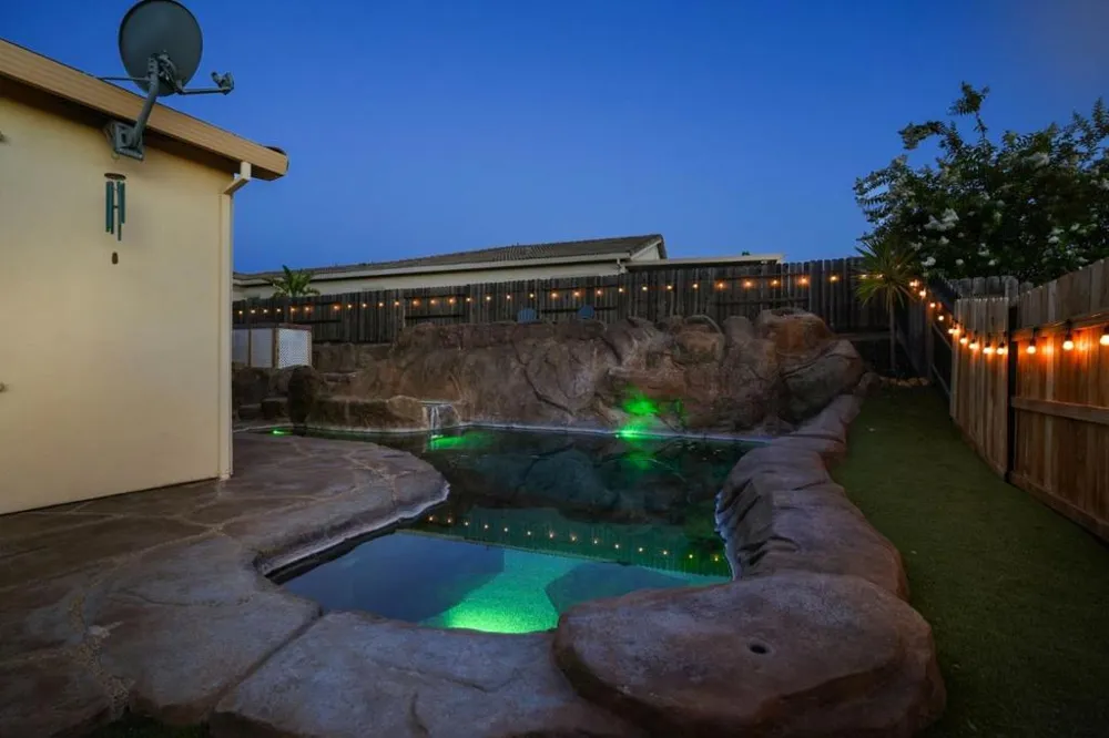 806 Fairywren Court Lincoln, CA 95648