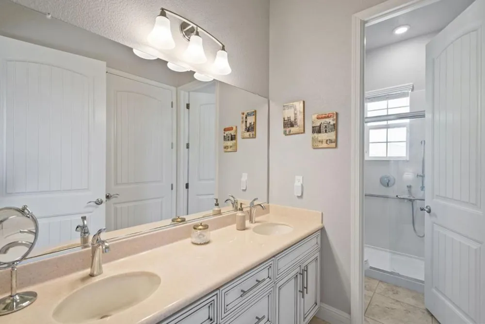 806 Fairywren Court Lincoln, CA 95648