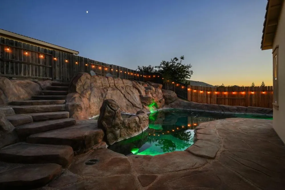 806 Fairywren Court Lincoln, CA 95648
